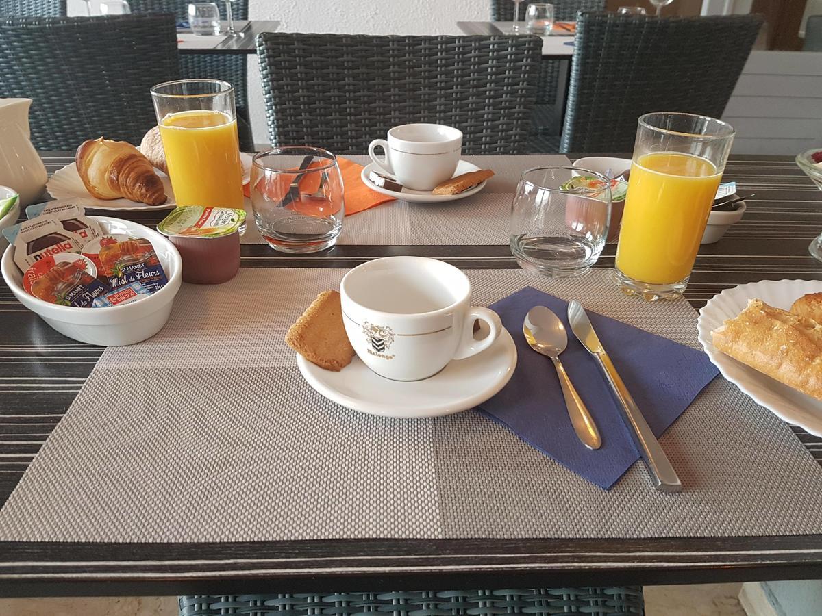 Hotel De La Poste Peymeinade Экстерьер фото