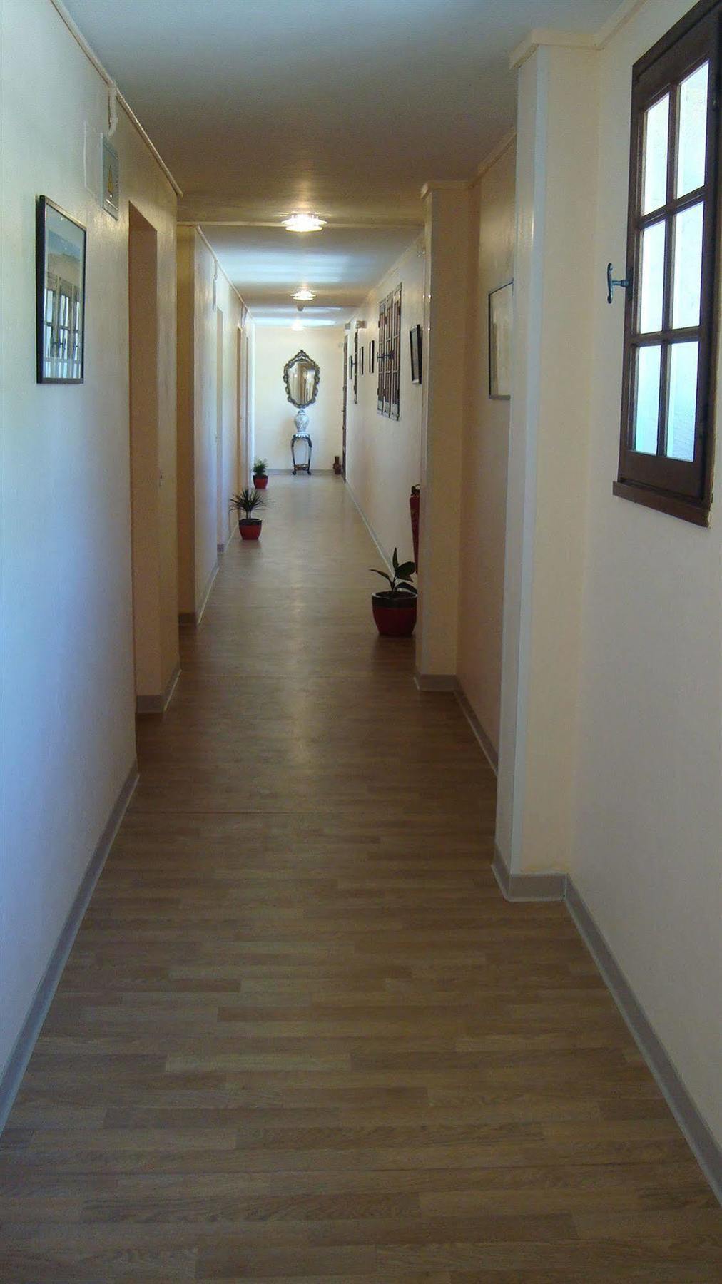 Hotel De La Poste Peymeinade Экстерьер фото